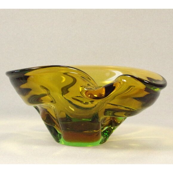 Vintage Skrdlovice Czech Bohemian Art Glass Green and Amber Bowl Cased Glass - Picture 5 of 7